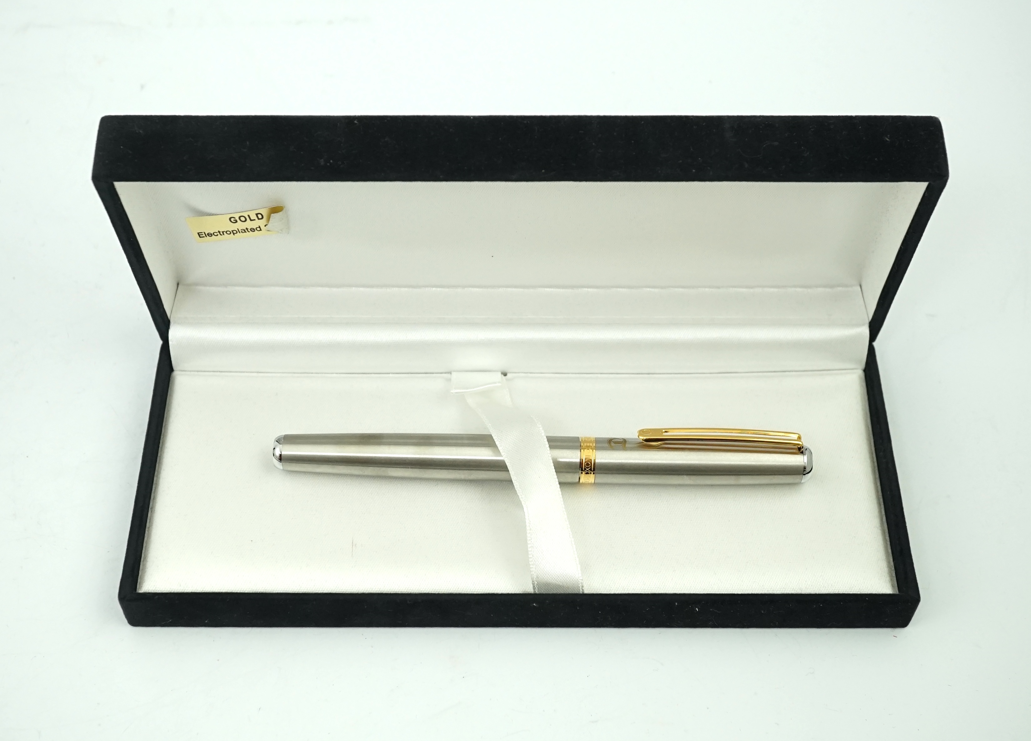 Two Inoxcrom fountain pens, boxed